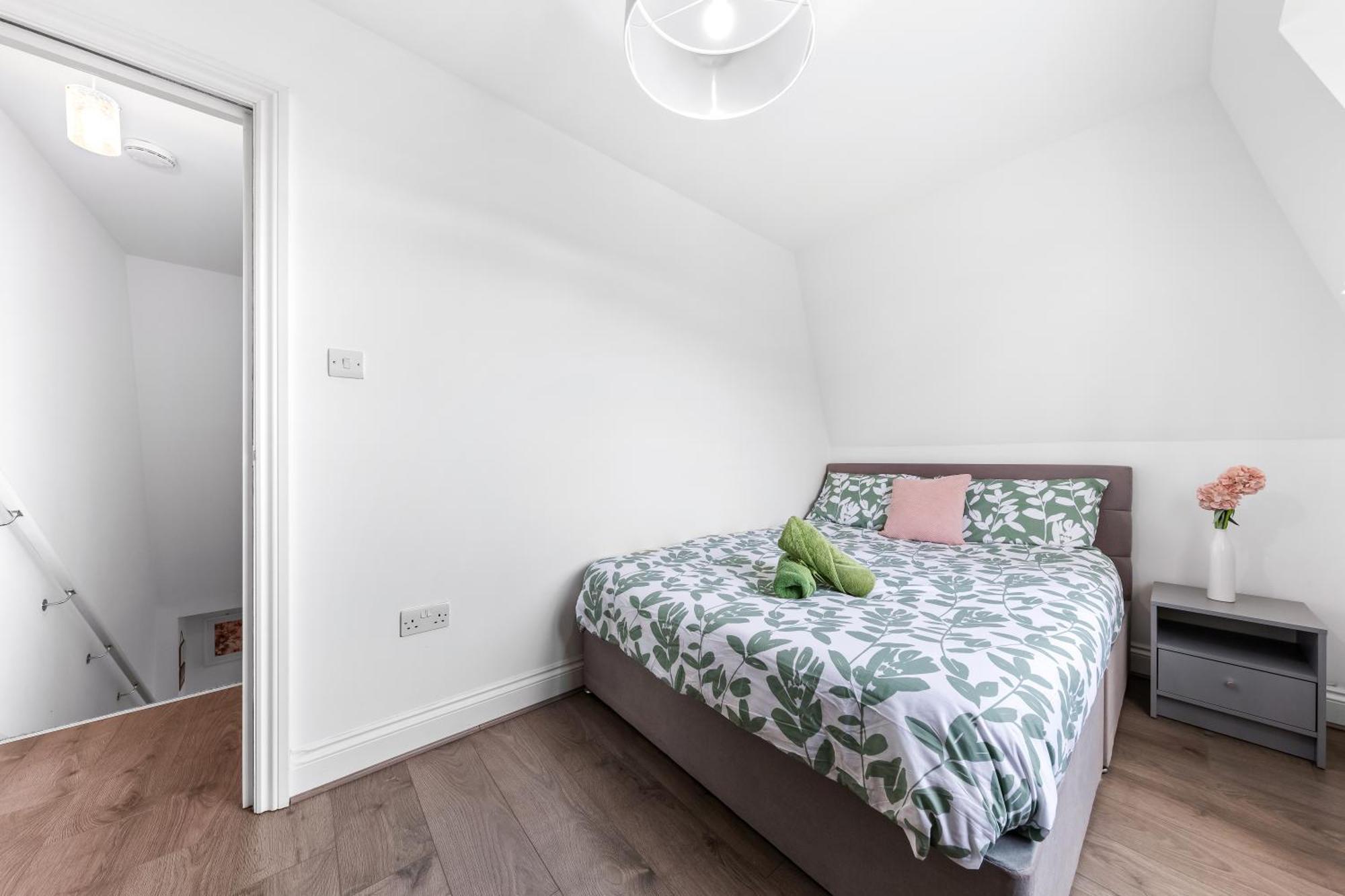 Central London Two Bedroom Serviced Apartment - Nine Elms Luxury Stay - Vauxhall & Westminster Dış mekan fotoğraf